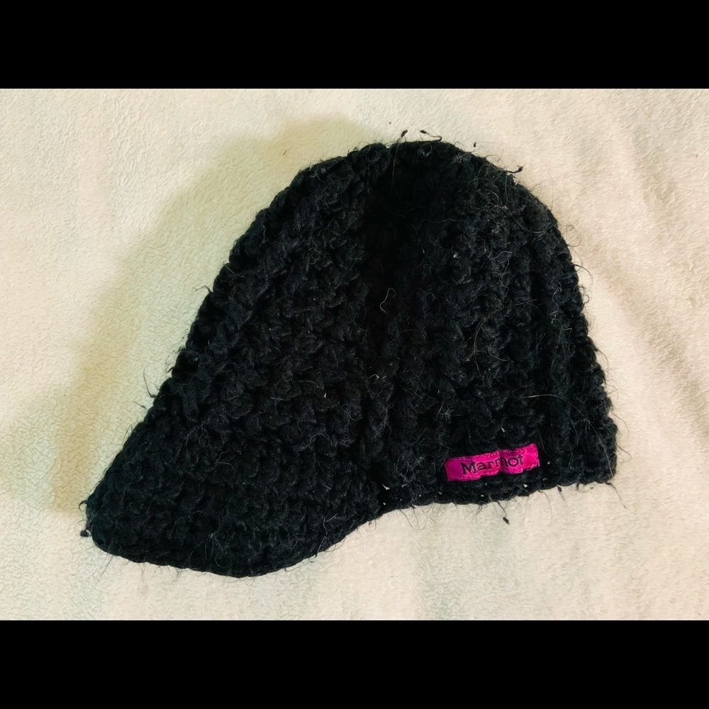 Marmot knit beanie